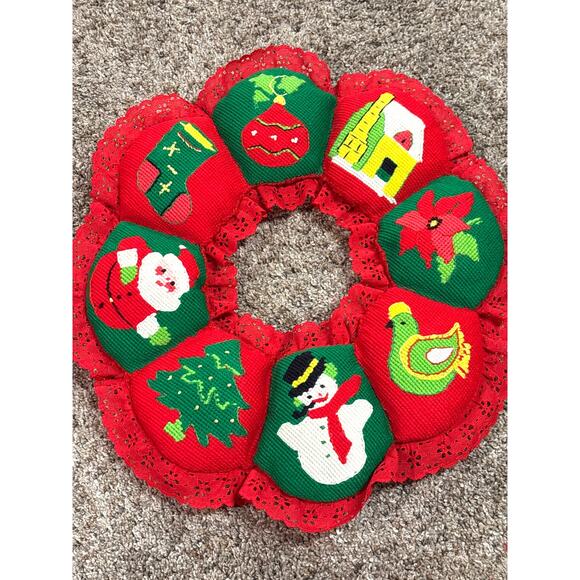 Vintage Completed Needlepoint Kit Christmas Wreath Paragon Needle Craft Holiday - Picture 1 of 6
